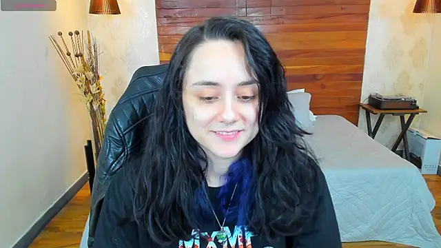 KatherineBond online show from 01/05/25, 10:19