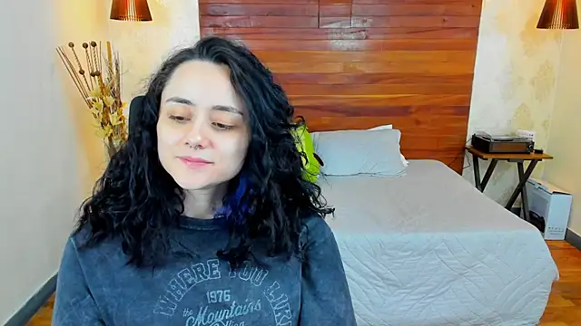 KatherineBond online show from 01/10/25, 01:42