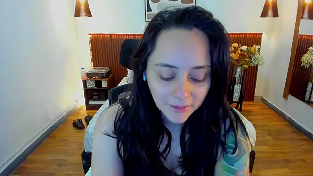 KatherineBond online show from 05/19/26, 06:47