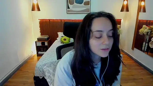 KatherineBond online show from 05/26/26, 07:10