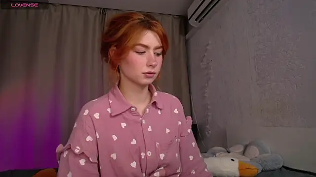 Evaa Moonn  online show from 10/14/25, 08:59