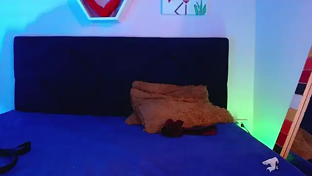 Snapshot of AnnaliOlsenX chatting on 12/19/24, 07:29 AnnaliOlsenX online show from 12/19/24, 07:29