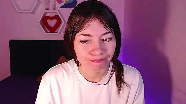 Snapshot of AnnaliOlsenX chatting on 12/23/24, 01:03 AnnaliOlsenX online show from 12/23/24, 01:03