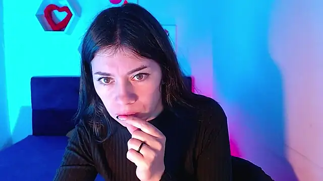 Snapshot of AnnaliOlsenX chatting on 12/30/24, 01:58 AnnaliOlsenX online show from 12/30/24, 01:58