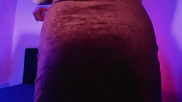 Snapshot of AnnaliOlsenX chatting on 01/04/25, 07:55 AnnaliOlsenX online show from 01/04/25, 07:55