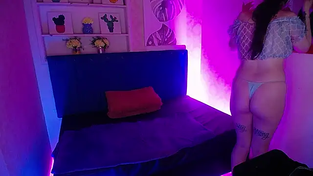 Snapshot of AnnaliOlsenX chatting on 02/15/25, 04:34 AnnaliOlsenX online show from 02/15/25, 04:34