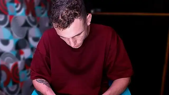 Snapshot of deividcloud36 chatting on 11/20/25, 09:36 deividcloud36 online show from 11/20/25, 09:36