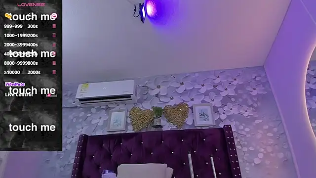 Danee 19  online show from 03/20/25, 12:00