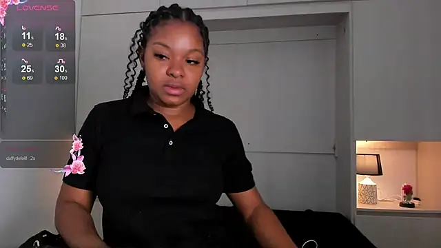 tamaraa smiith online show from 12/17/24, 11:49