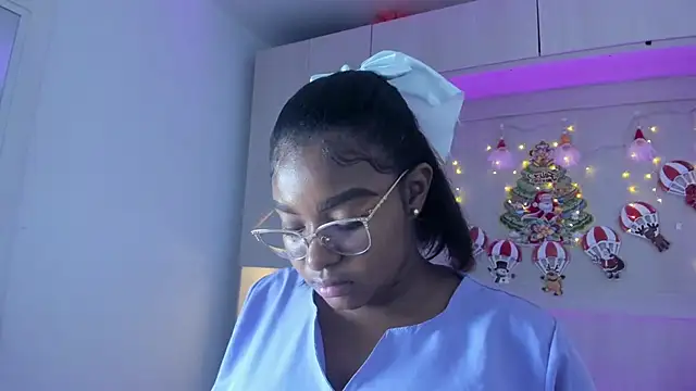 Snapshot of tamaraa_smiith chatting on 12/04/25, 08:39 tamaraa smiith online show from 12/04/25, 08:39