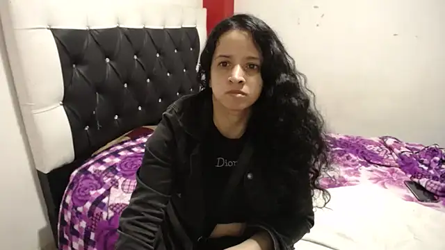 Katty Bones online show from 03/13/25, 05:22