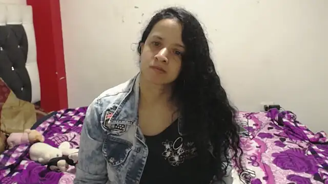 Katty Bones online show from 03/23/25, 06:05