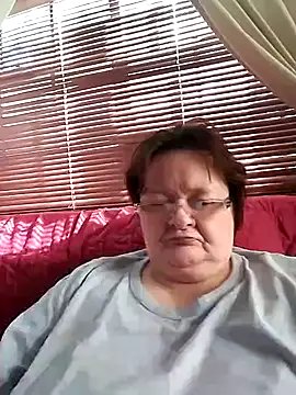 Bayou Woman68 online show from 03/30/26, 09:38