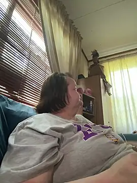 Bayou Woman68 online show from 05/02/26, 06:13
