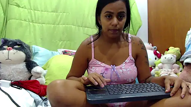 Snapshot of Iris_New chatting on 10/04/25, 06:06 Iris New online show from 10/04/25, 06:06