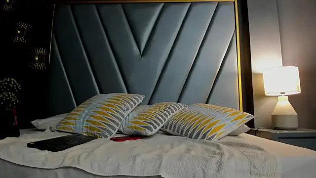 BrendaAdams  online show from 10/22/25, 10:48