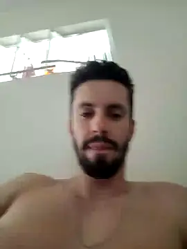 Snapshot of Diegosob8720 chatting on 01/02/25, 03:40 Diegosob8720 online show from 01/02/25, 03:40
