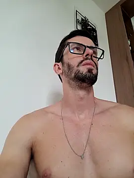 Snapshot of Diegosob8720 chatting on 03/20/25, 01:59 Diegosob8720 online show from 03/20/25, 01:59