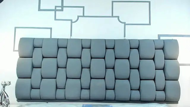 Snapshot of Derek_and_Skarlet chatting on 09/15/25, 03:34 Derek and Skarlet online show from 09/15/25, 03:34