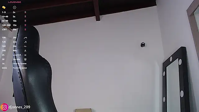 DilanJonnes  online show from 05/26/26, 06:04