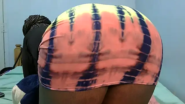 Snapshot of medinahswee chatting on 11/07/25, 06:41 medinahswee online show from 11/07/25, 06:41