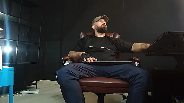 JackEthann online show from 12/16/24, 06:43