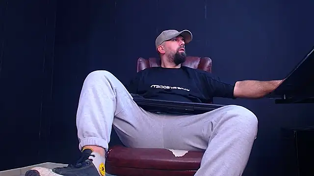 JackEthann online show from 10/04/25, 05:16