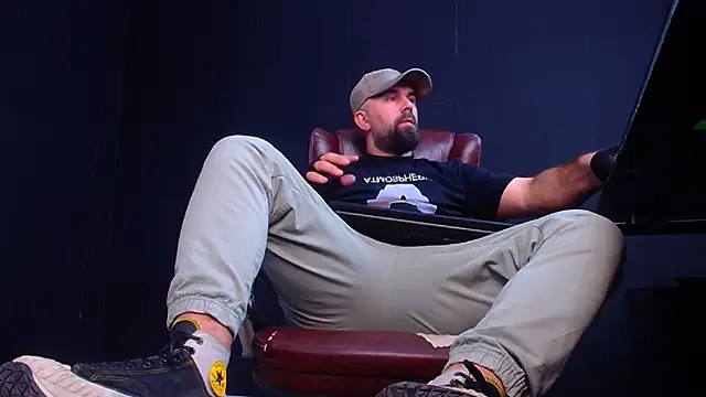 JackEthann online show from 10/13/25, 05:07