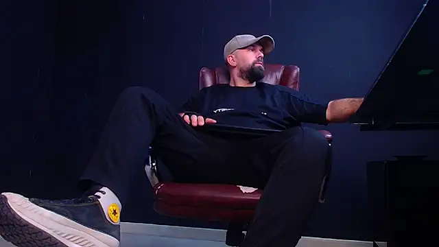 JackEthann online show from 10/14/25, 04:57