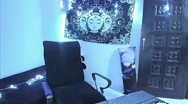 Venushexivu616 online show from 12/25/24, 10:28