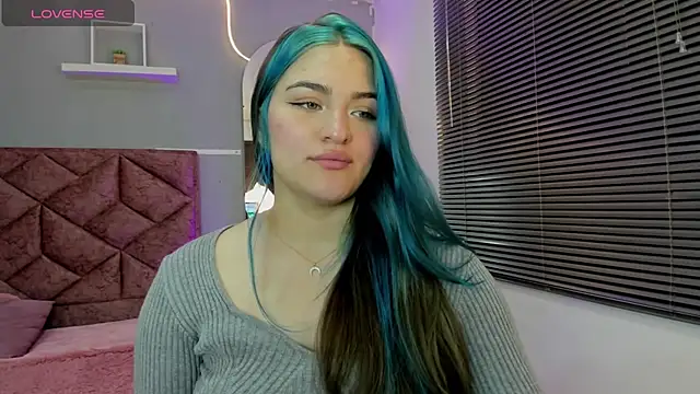 cattaleya    online show from 12/10/24, 03:41