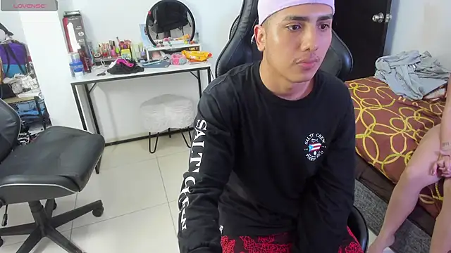 Max kony online show from 03/22/25, 04:24