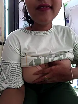 Snapshot of Samarya-78 chatting on 09/27/25, 03:33 Samarya-78 online show from 09/27/25, 03:33