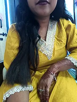 Snapshot of Samarya-78 chatting on 10/13/25, 06:35 Samarya-78 online show from 10/13/25, 06:35