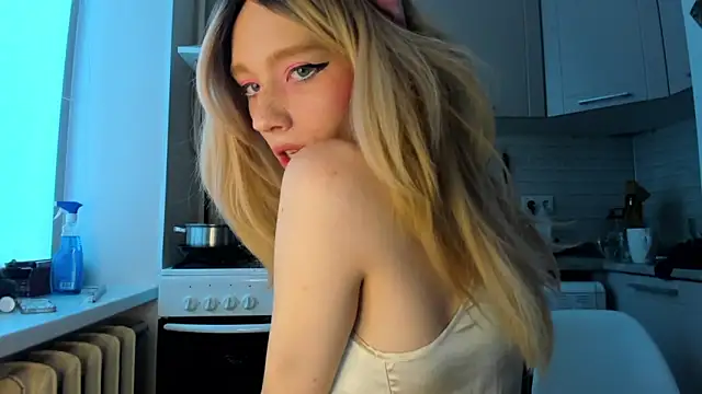  Alice Kitty online show from 01/06/25, 09:19