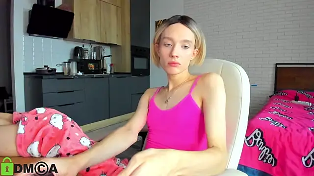 Snapshot of _Alice_Kitty chatting on 10/06/25, 07:39 Alice Kitty online show from 10/06/25, 07:39