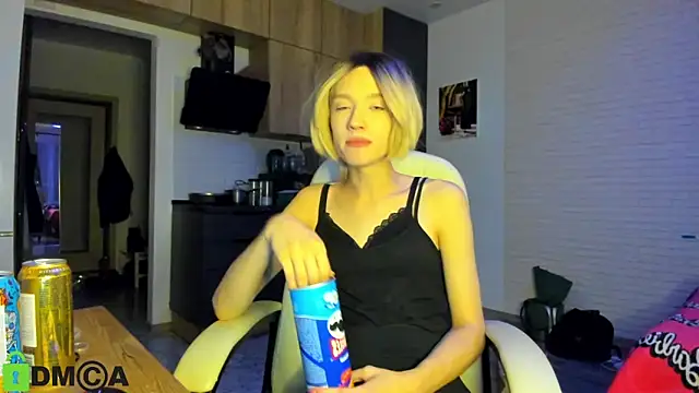 Snapshot of _Alice_Kitty chatting on 10/10/25, 06:51 Alice Kitty online show from 10/10/25, 06:51