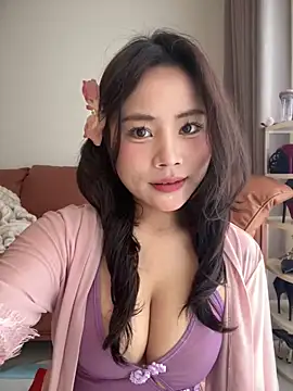 Snapshot of Hot_Mm chatting on 03/09/25, 08:40 Hot Mm online show from 03/09/25, 08:40