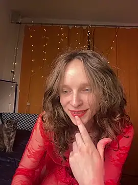 MikkyMoony online show from 12/26/24, 01:18