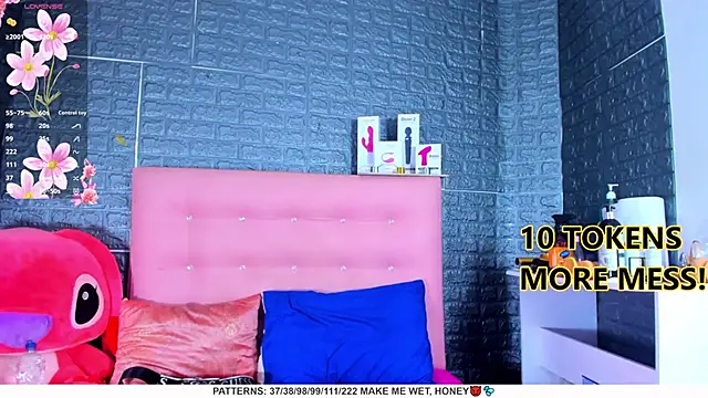 Snapshot of AriannaLewiis chatting on 01/16/25, 07:20 AriannaLewiis online show from 01/16/25, 07:20