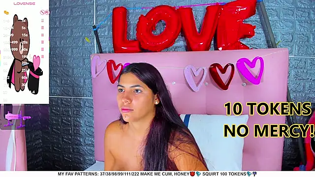 Snapshot of AriannaLewiis chatting on 02/17/25, 10:58 AriannaLewiis online show from 02/17/25, 10:58