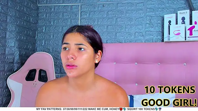 Snapshot of AriannaLewiis chatting on 02/26/25, 07:49 AriannaLewiis online show from 02/26/25, 07:49