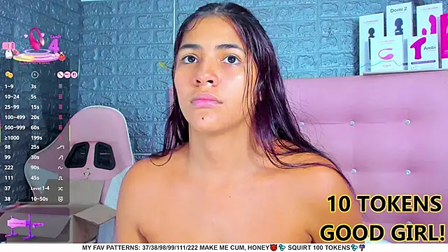 Snapshot of AriannaLewiis chatting on 03/06/25, 10:15 AriannaLewiis online show from 03/06/25, 10:15