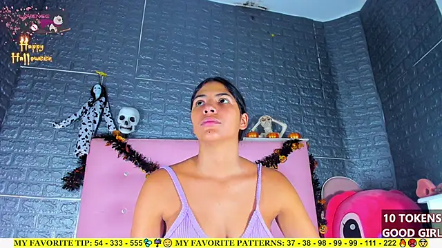 Snapshot of AriannaLewiis chatting on 10/19/25, 07:25 AriannaLewiis online show from 10/19/25, 07:25
