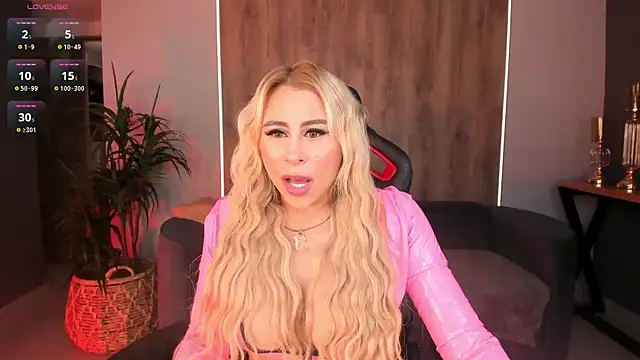 KylieCooper online show from 01/20/25, 03:07