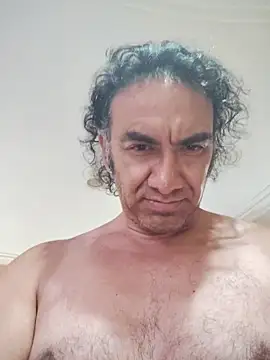 jaguardragon online show from 11/14/25, 09:52