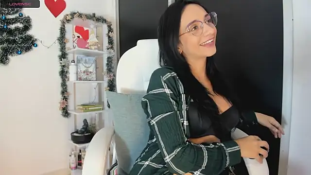 UrNewFantasy online show from 12/19/24, 10:32