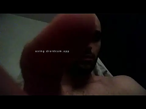 Snapshot of andrew_co chatting on 11/29/25, 06:16 andrew co online show from 11/29/25, 06:16