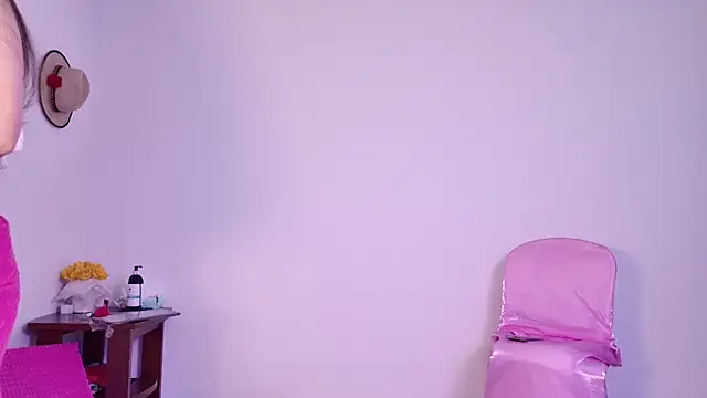 Snapshot of pink_flower_ chatting on 09/22/25, 10:45 pink flower online show from 09/22/25, 10:45