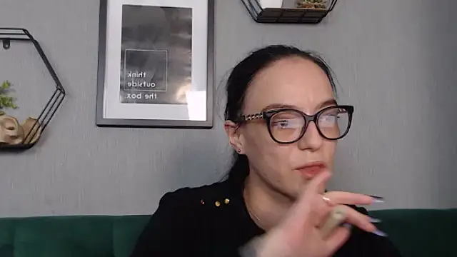 IzabelllNoir online show from 12/30/24, 11:48